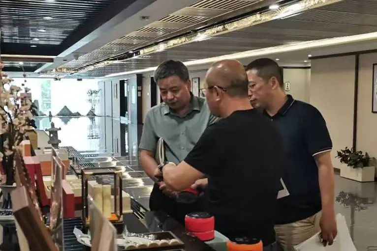 1750729945160138.jpg 1750729945160138.jpg